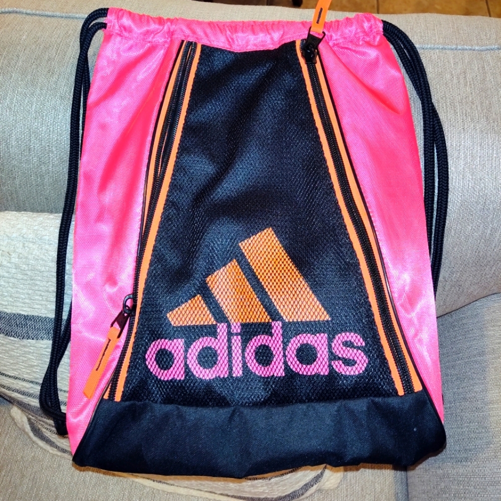 BRAND NEW ADIDAS CINCH TOP BACKPACK